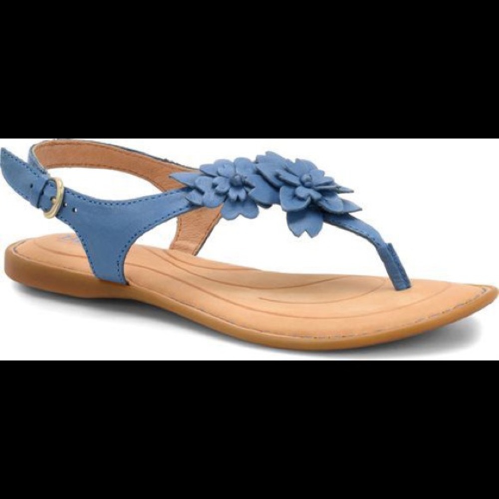 NEW in BOX! BORN Danna Blue Summer Sandal